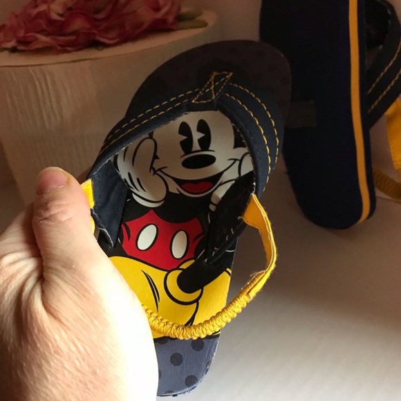 Mickey Sandals - Picture 2 of 7